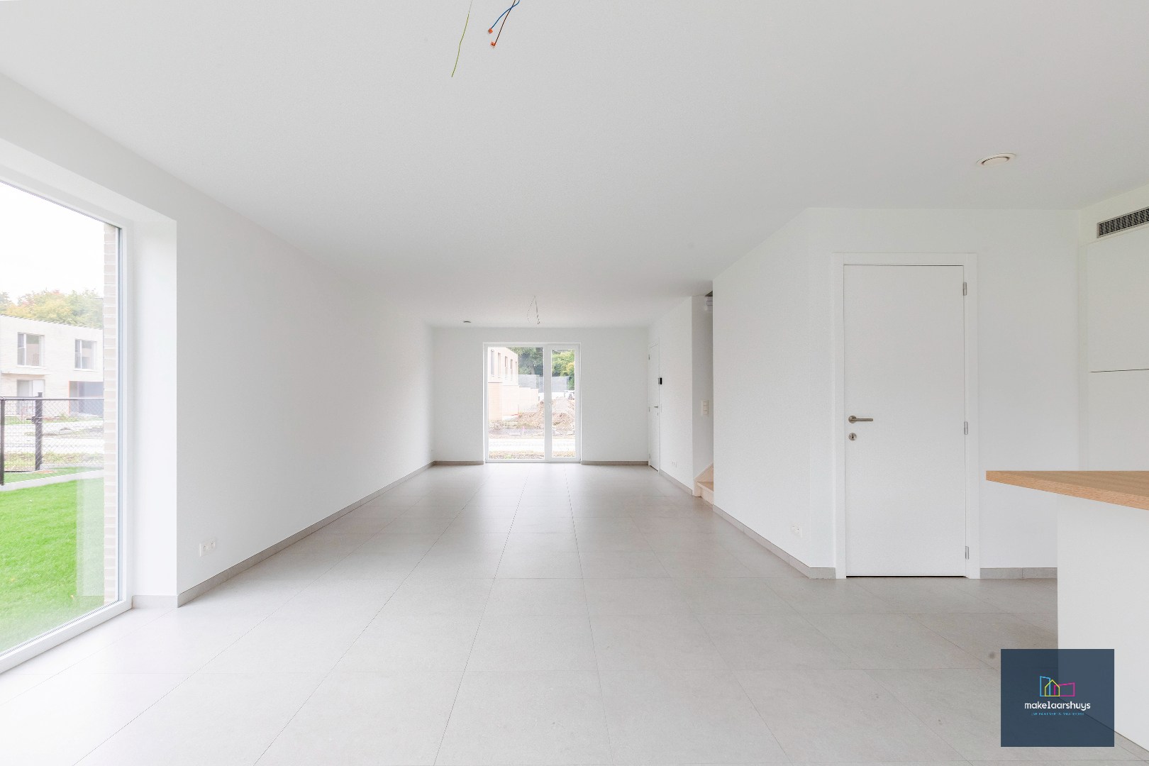 Energiezuinige nieuwbouwwoning met 3 slaapkamers , tuin en staanplaats 