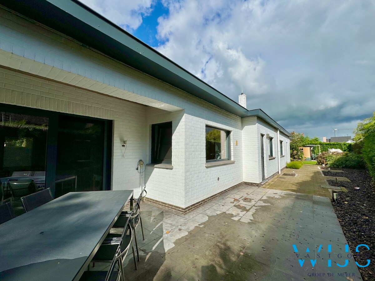 Stijlvolle open bebouwing te Evergem/Rieme ! 