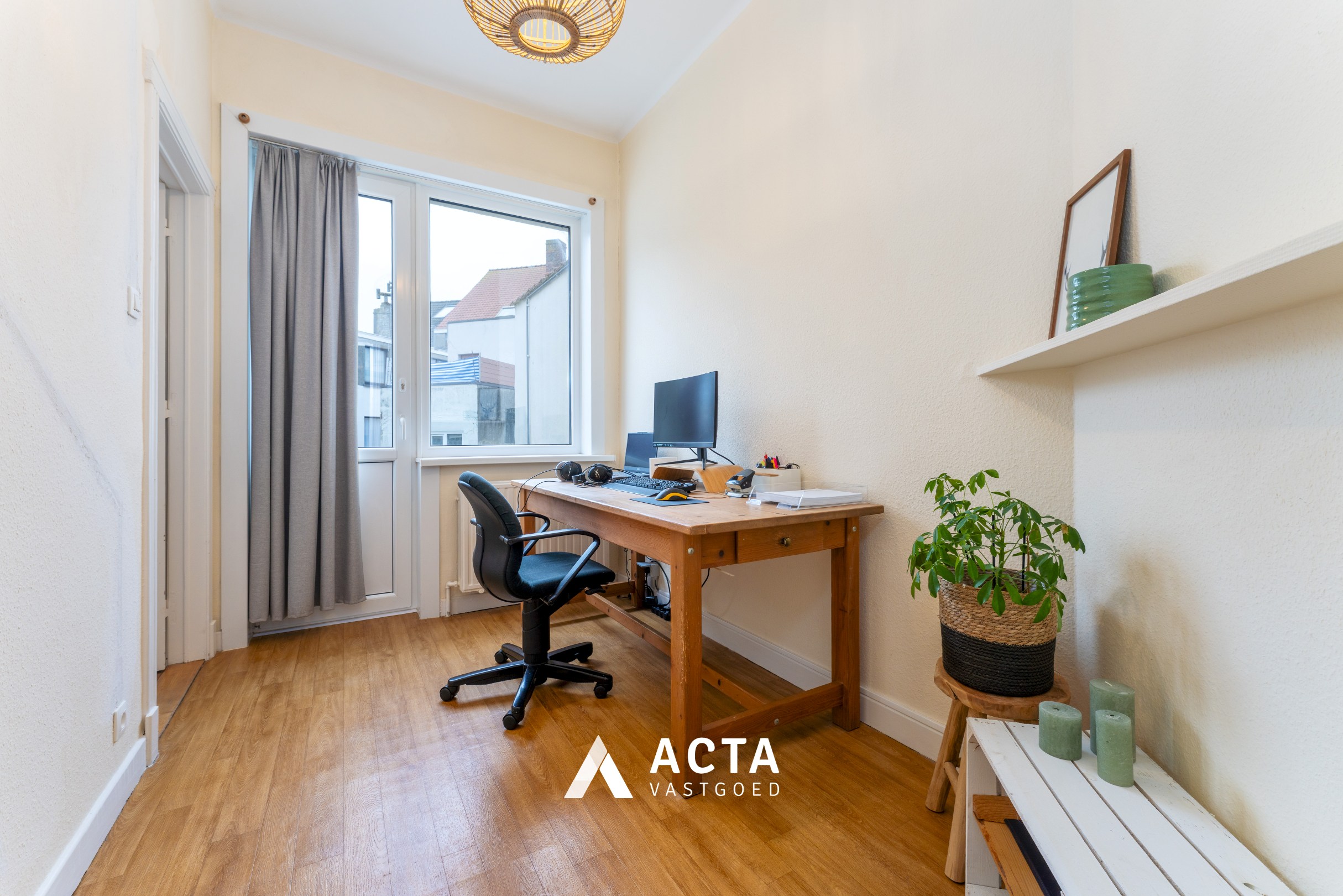 Instapklare stadswoning met drie slaapkamers en tuin 