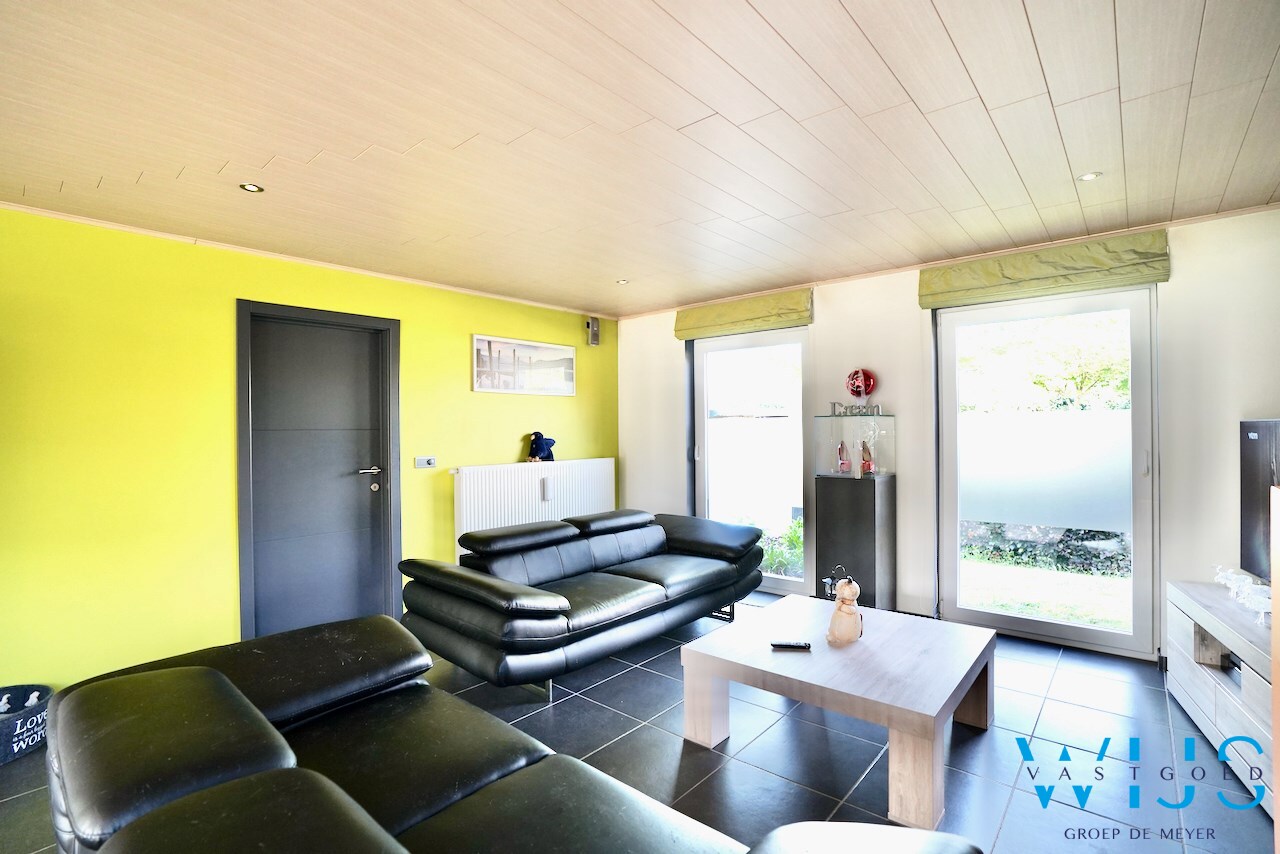 Ideale gezinswoning op 555 m² met 2 garages te Evergem ! 