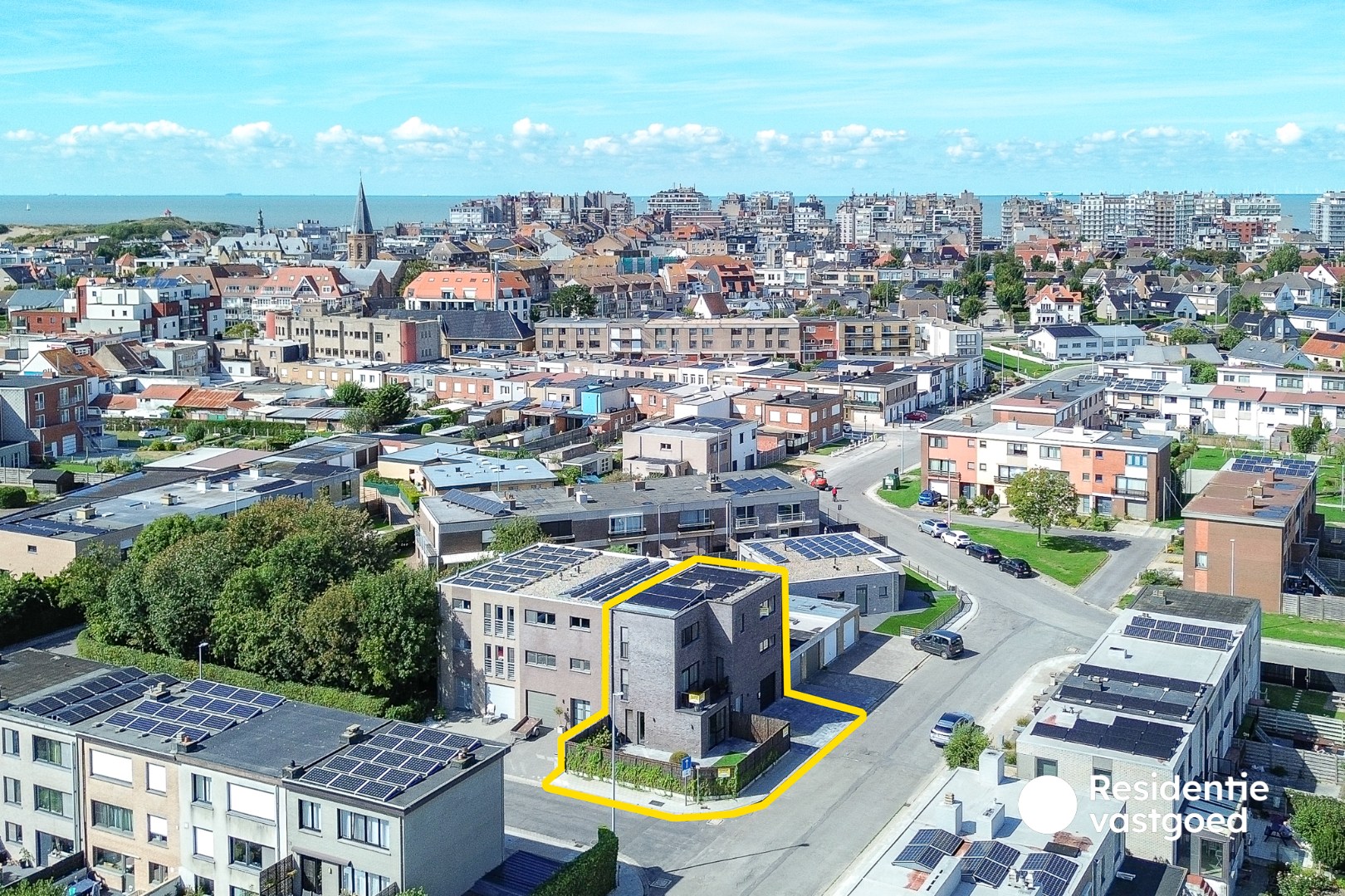 Ruime instapklare woning op topligging 
