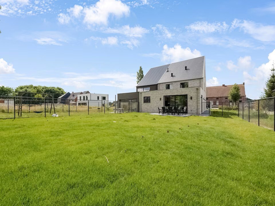 Ruime nieuwbouwwoning met 4 slaapkamers 