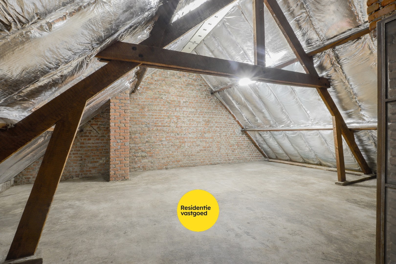 Ruime gezinswoning op 328 m² op topligging in St-Michiels 