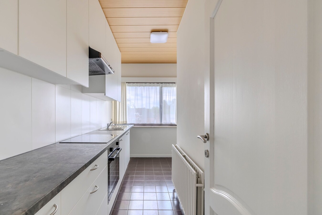 Instapklaar appartement met 2 slpks 