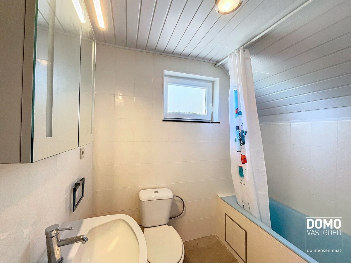 Halfopen bebouwing met 2 slaapkamers, garage en energielabel C te Heers 