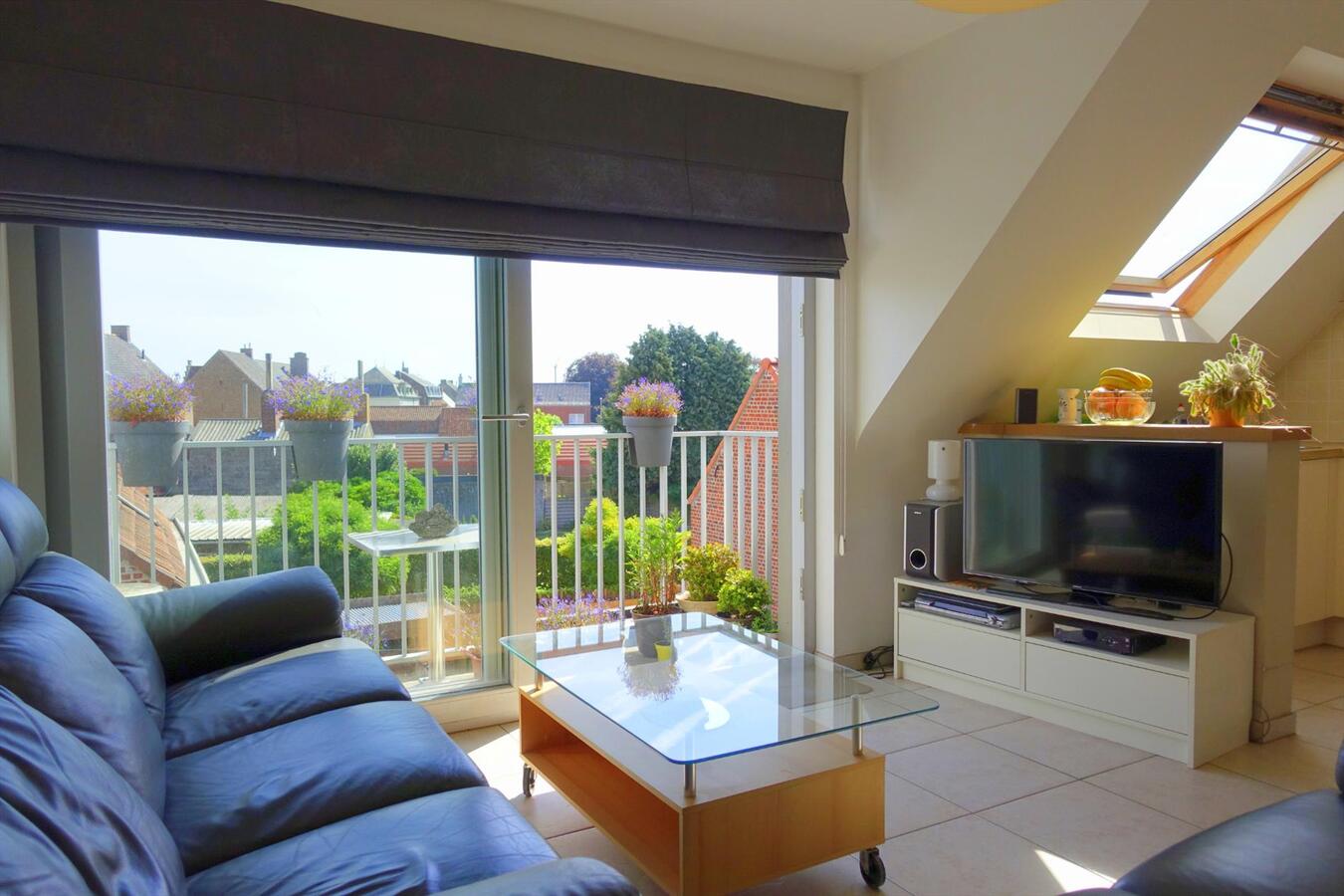 Lichtrijk duplexappartement in het hartje van Lichtervelde 