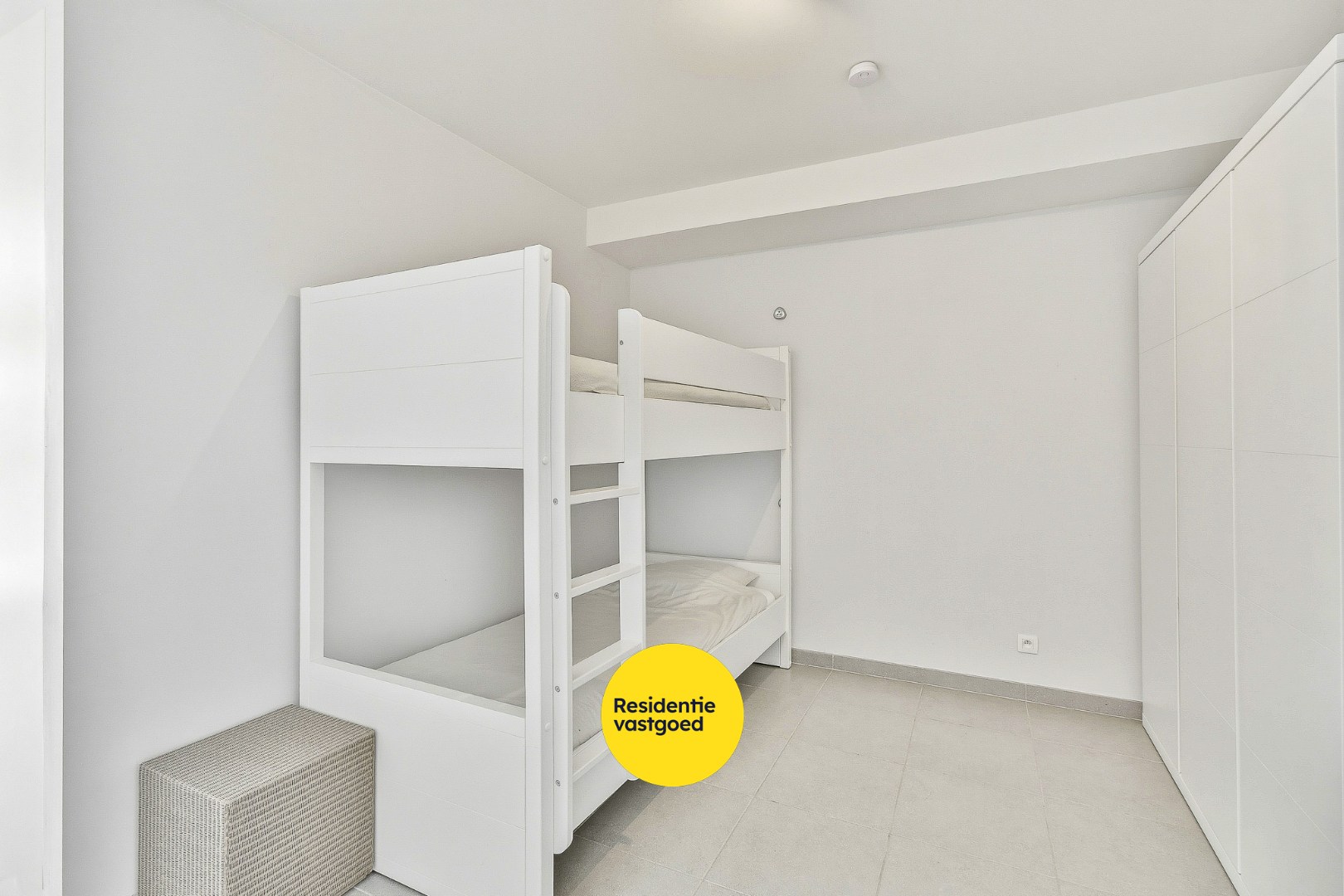 Instapklaar gelijkvloers appartement met zonnig terras 