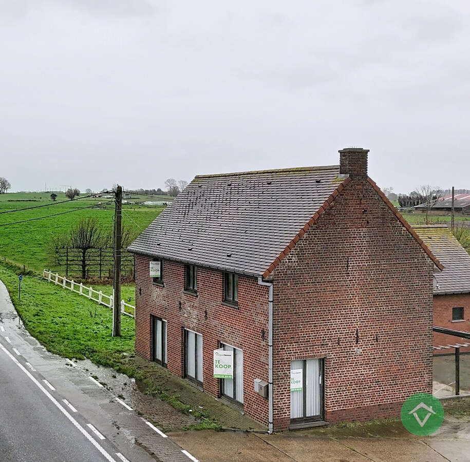 Alleenstaande woning met 4 slaapkamers te Koekelare 