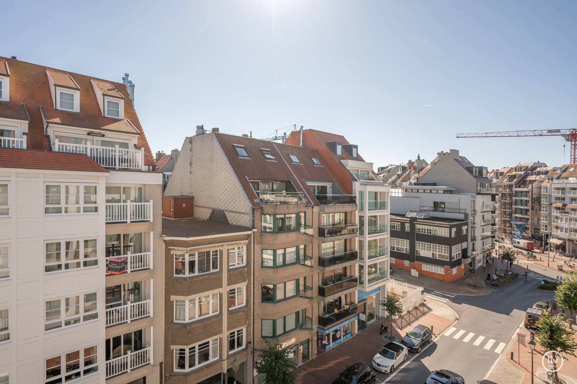 Uitzonderlijk luxueus afgewerkte duplex met royale terrassen, op topligging te Dumortierlaan. Hier werd over elk detail nagedacht 