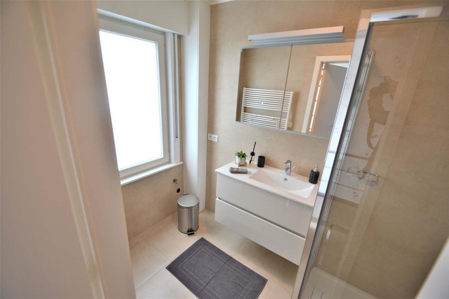 Centraal gelegen woning in het hartje van oud-Knokke nabij het commerciële centrum te Knokke-Heist 