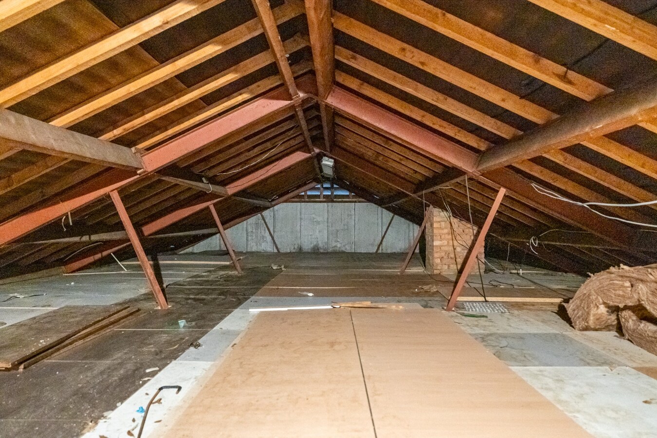 Op te frissen open bebouwing in het centrum van Sint-Antonius 