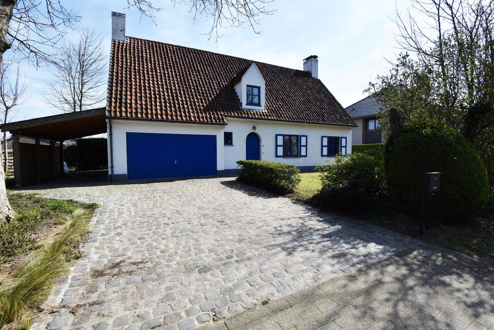 Charmante villa met 3 slpks, garage en tuin te Adegem 