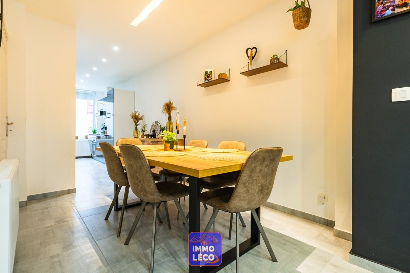 Maison rénovée en plein centre-ville avec garage ! 