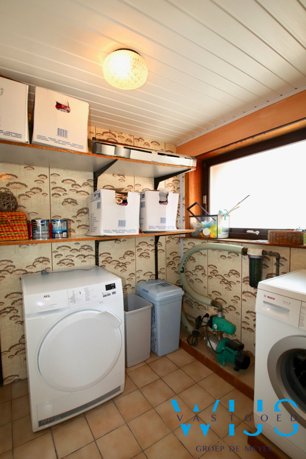 Instapklaar woonhuis op een prachtige ligging te Ertvelde ! 