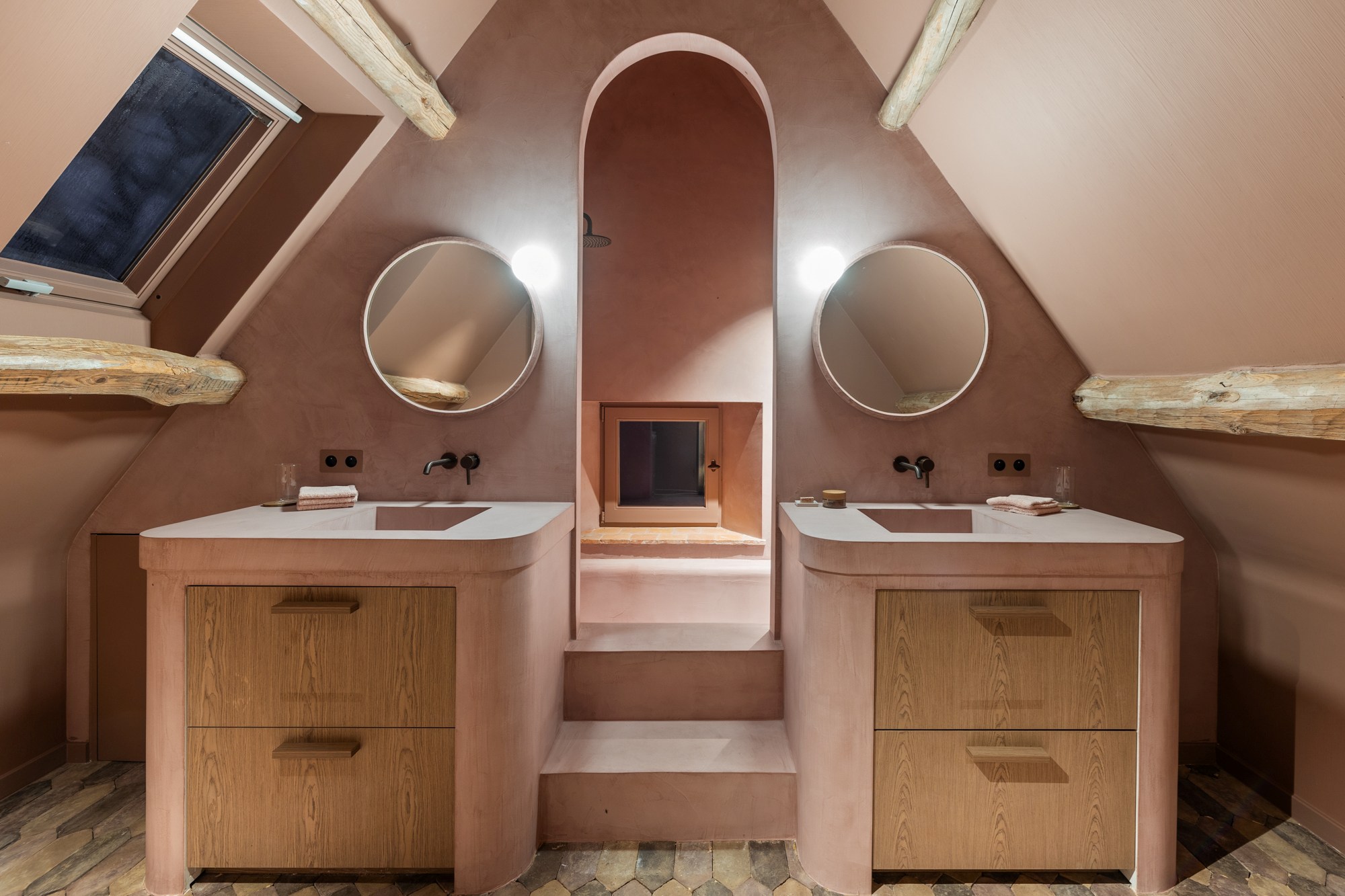 Authentiek gerenoveerde hoeve te Varsenare — een uitzonderlijk landelijke eigendom nabij Brugge 