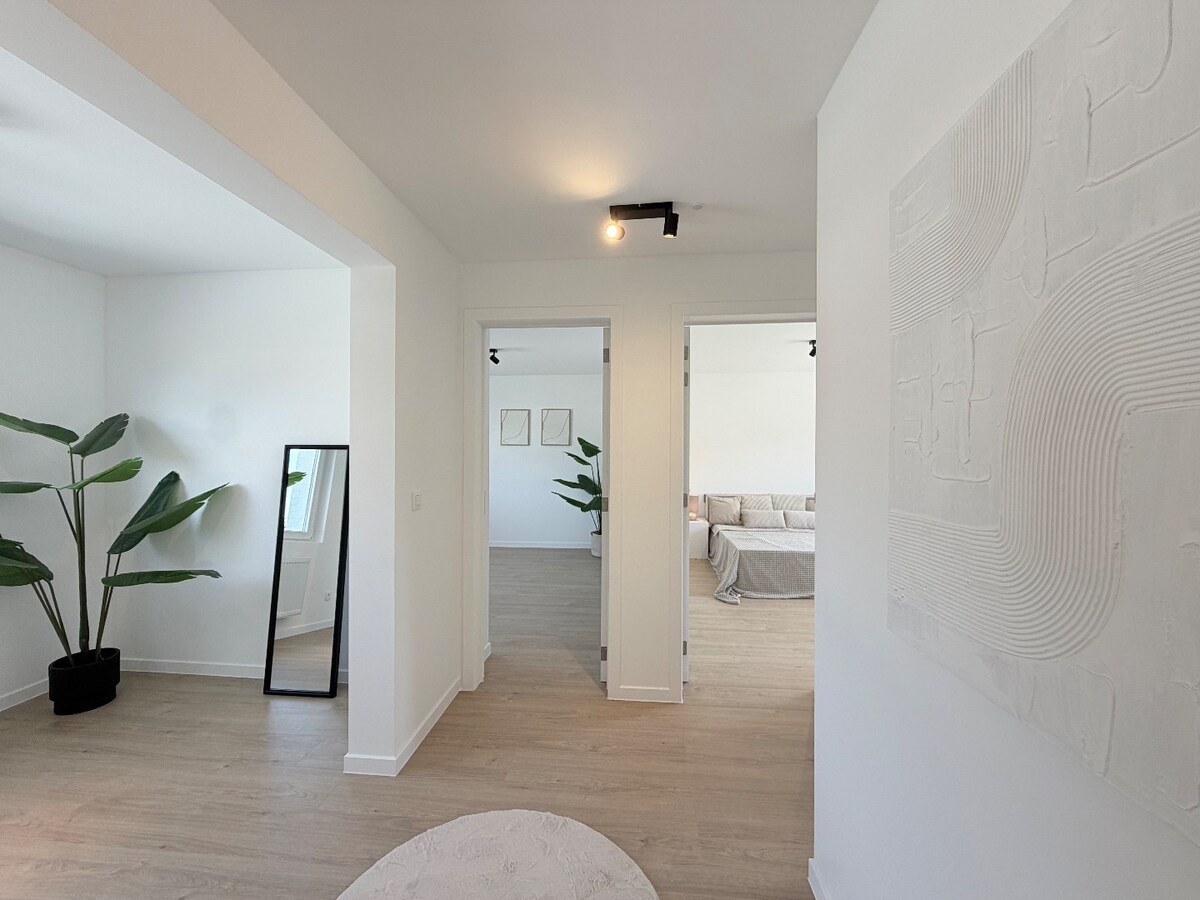 Prachtige gerenoveerde zeer ruime woning in een rustige wijk te  Gullegem ! *** NONO INSPIRED*** 