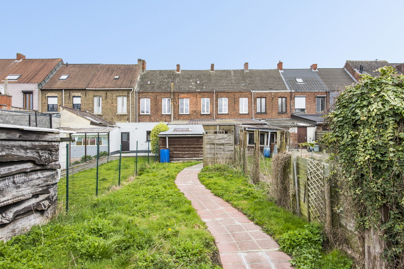 Zeer leuke arbeiderswoning met veel potentieel! 