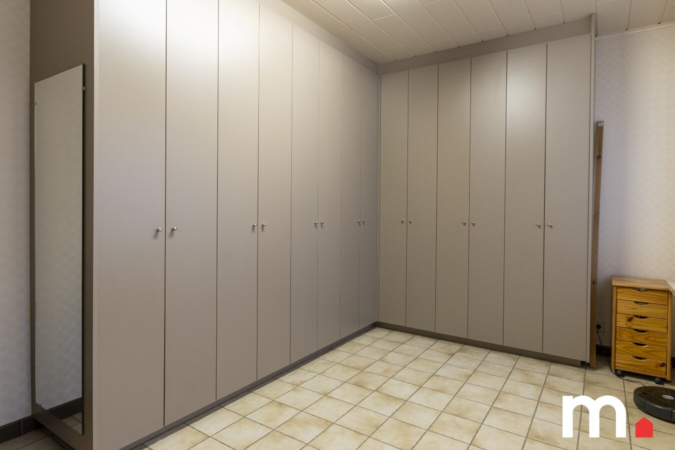 Alleenstaande villa met 6 slaapkamers en zonnige tuin op TOPligging ! 