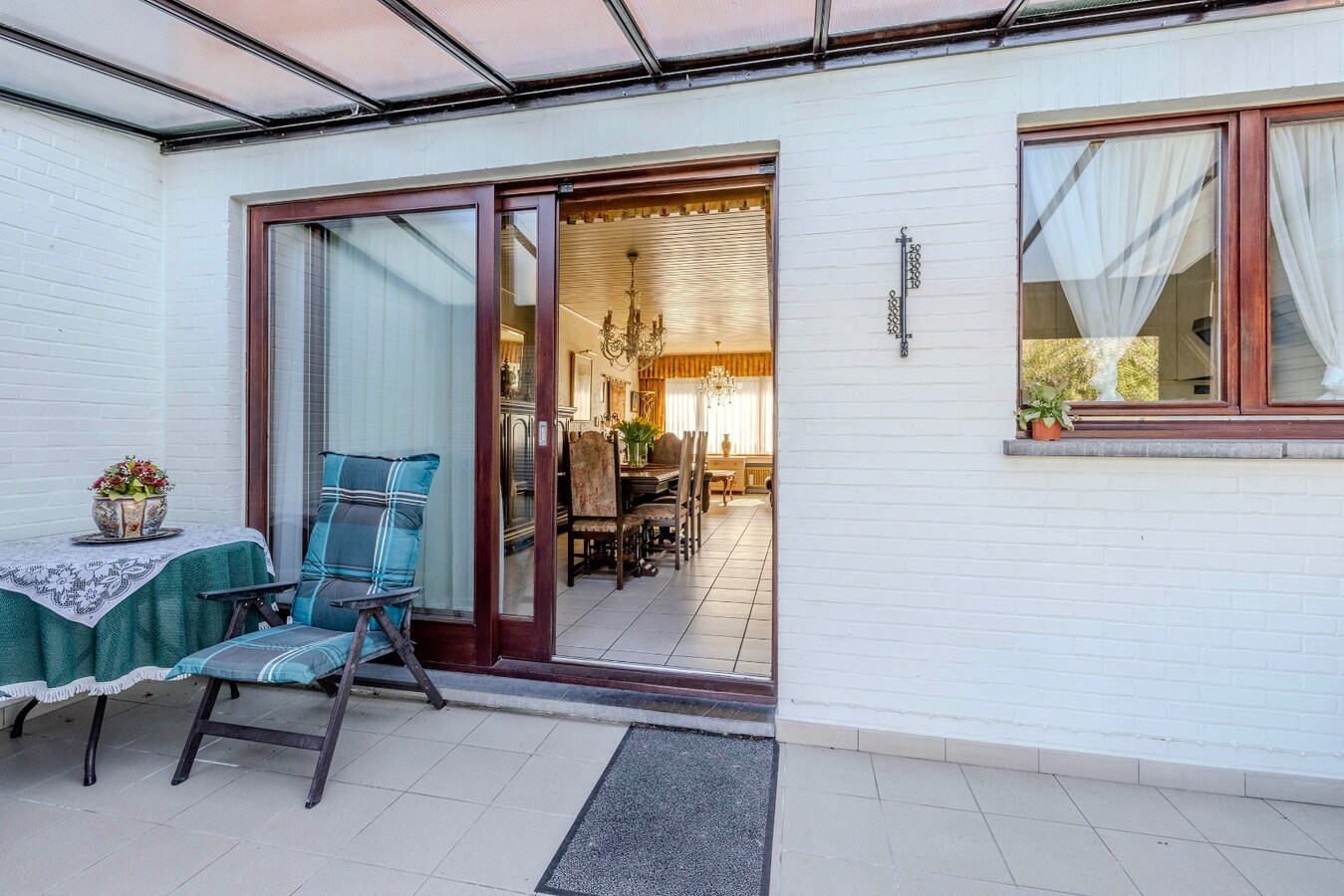 Gezinswoning met 3 slks - tuin - toplocatie. 