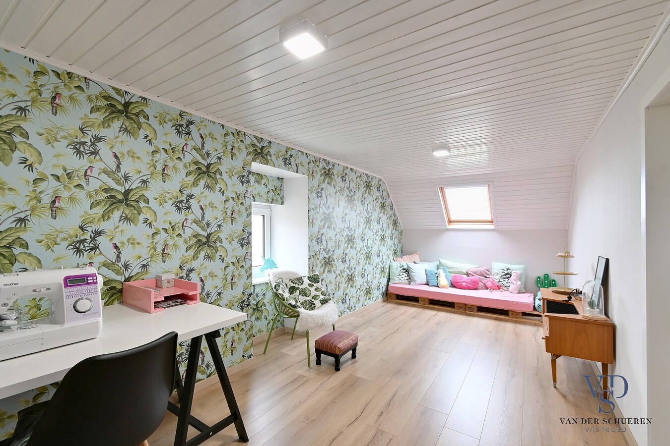 Tijdloze gezinswoning nabij de Schelde. 