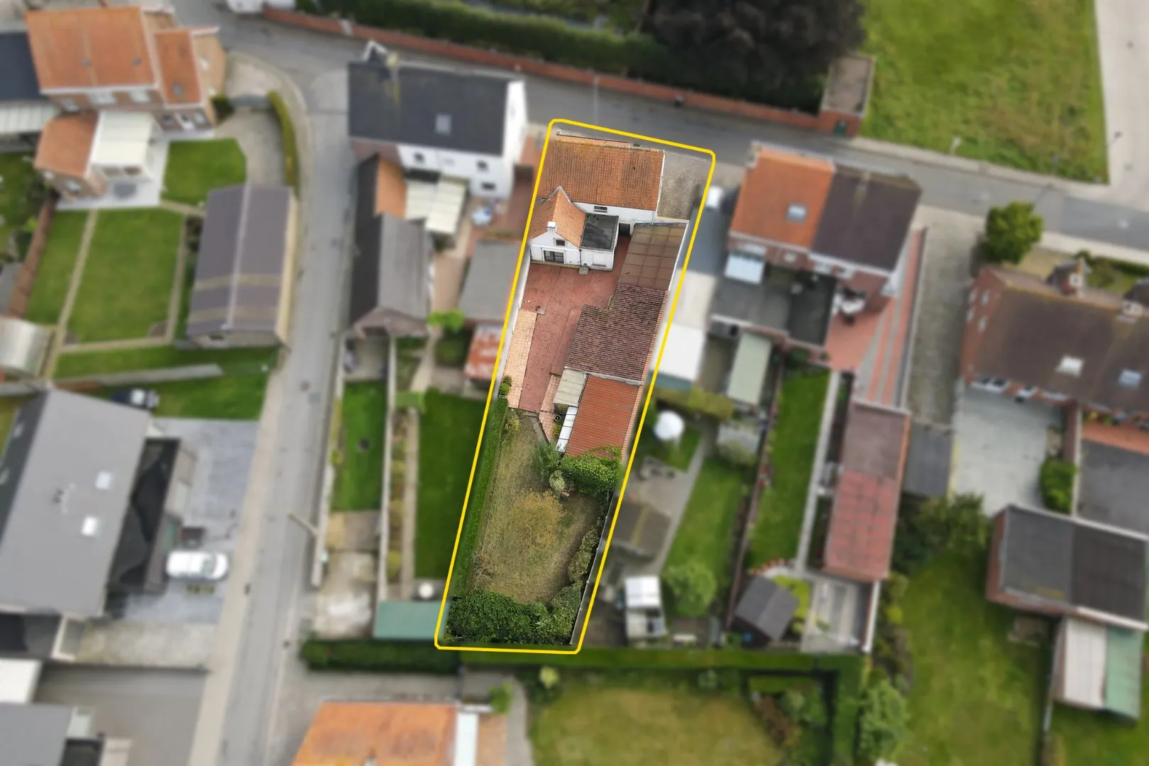 Op te frissen woning in doodlopende straat te Ichtegem