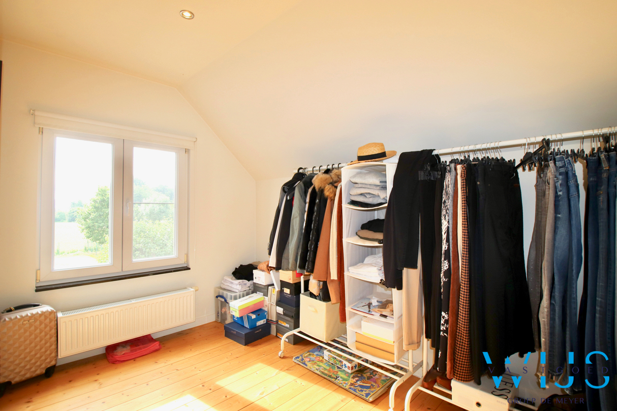 Instapklaar en gezellig woonhuis met 2 slaapkamers en tuin ! 