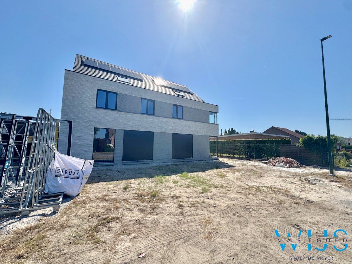Nieuwbouw op TOPlocatie te Lembeke ! 