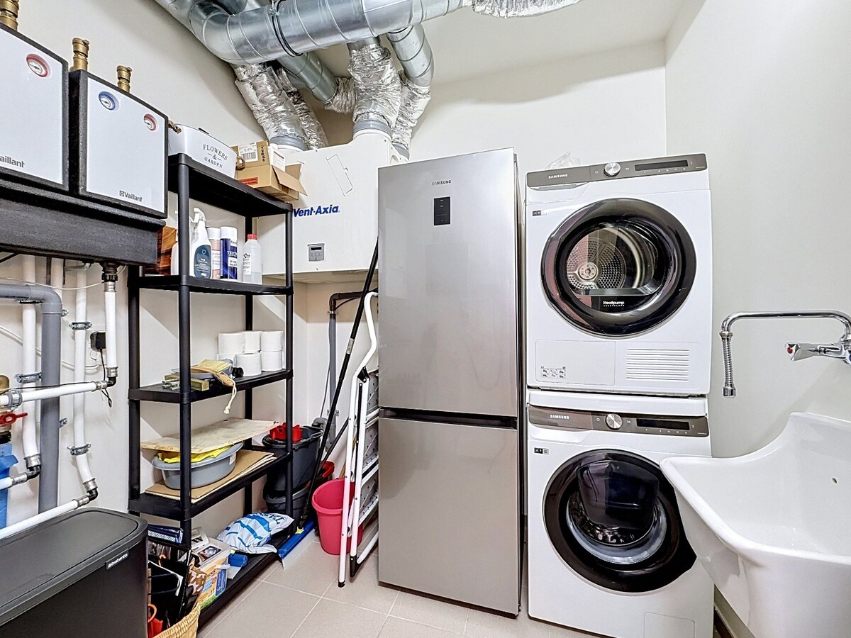 Nieuw appartement met riant terras en garage te centrum Zottegem 