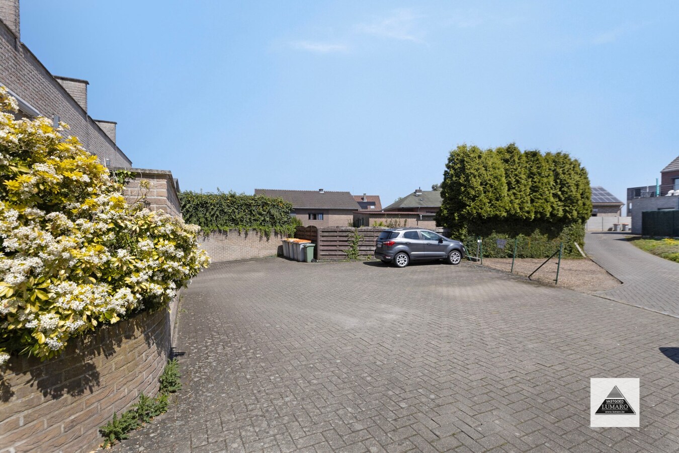 Duplex appartement met groot terras (23 m²)  en garage 