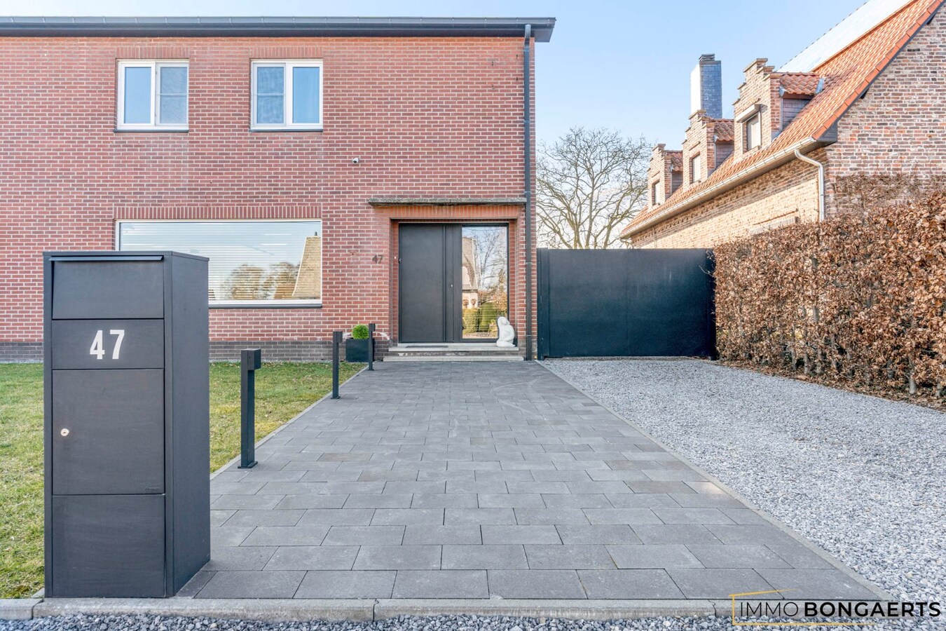 Volledig gerenoveerde woning met 4 slaapkamers 