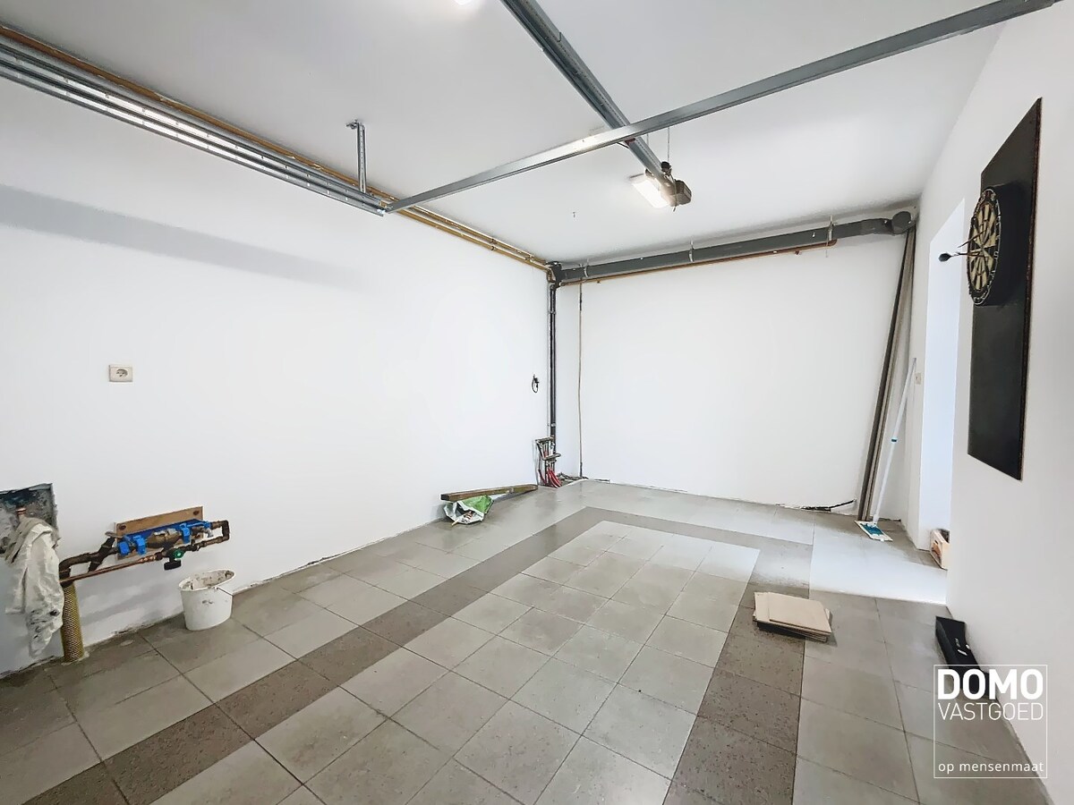 DUPLEX APPARTEMENT MET 2 SLAAPKAMERS EN 2 GARAGES TE DIEPENBEEK 