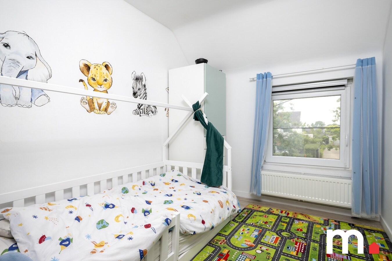 Top gerenoveerde rijwoning Roeselare ! 