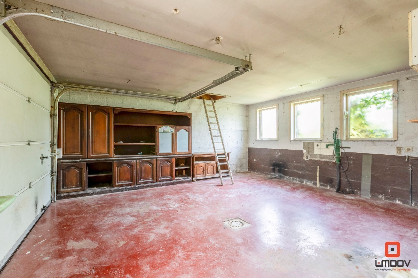 Te renoveren villa op toplocatie in Laarne 