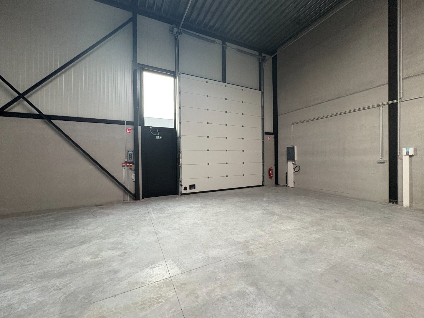 Nieuwbouw KMO-unit te huur van ca. 180 m² in project Saturnus 