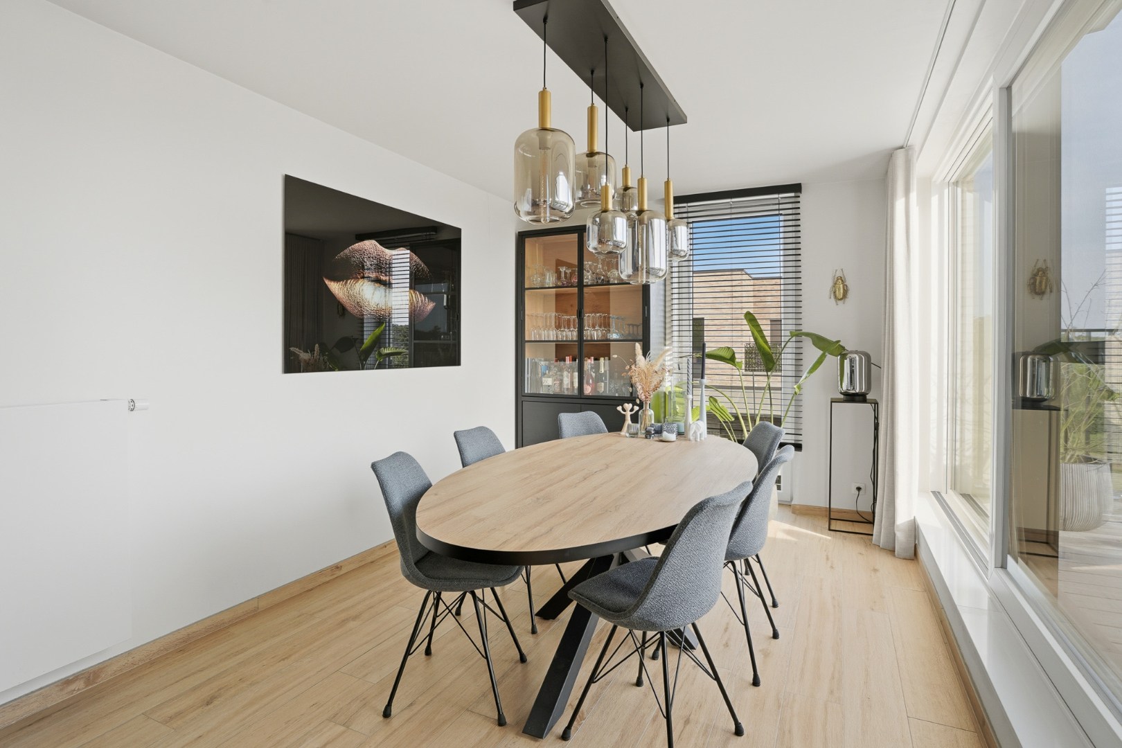Prachtig instapklaar appartement met terras, groen zicht en autostaanplaats 