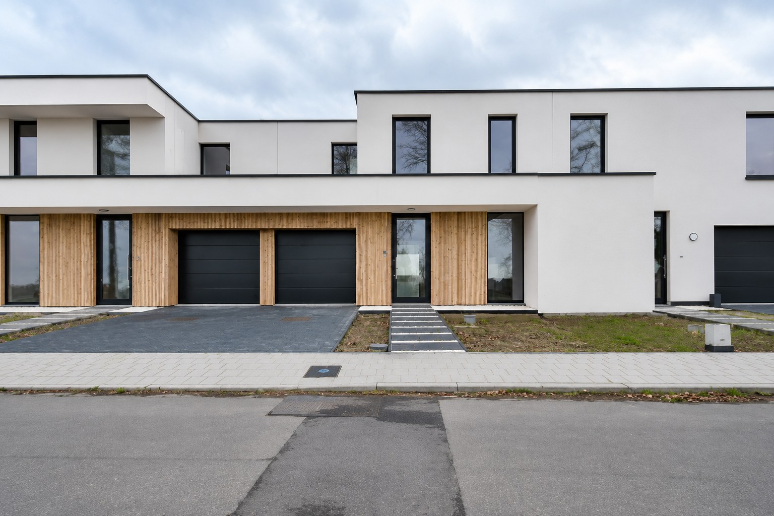 Ruime afgewerkte nieuwbouwwoning met landelijk zicht! 