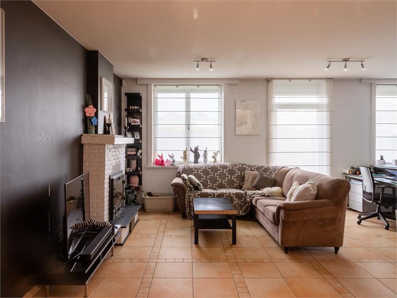 Landelijk gelegen vrijstaande woning op groot stuk grond! 