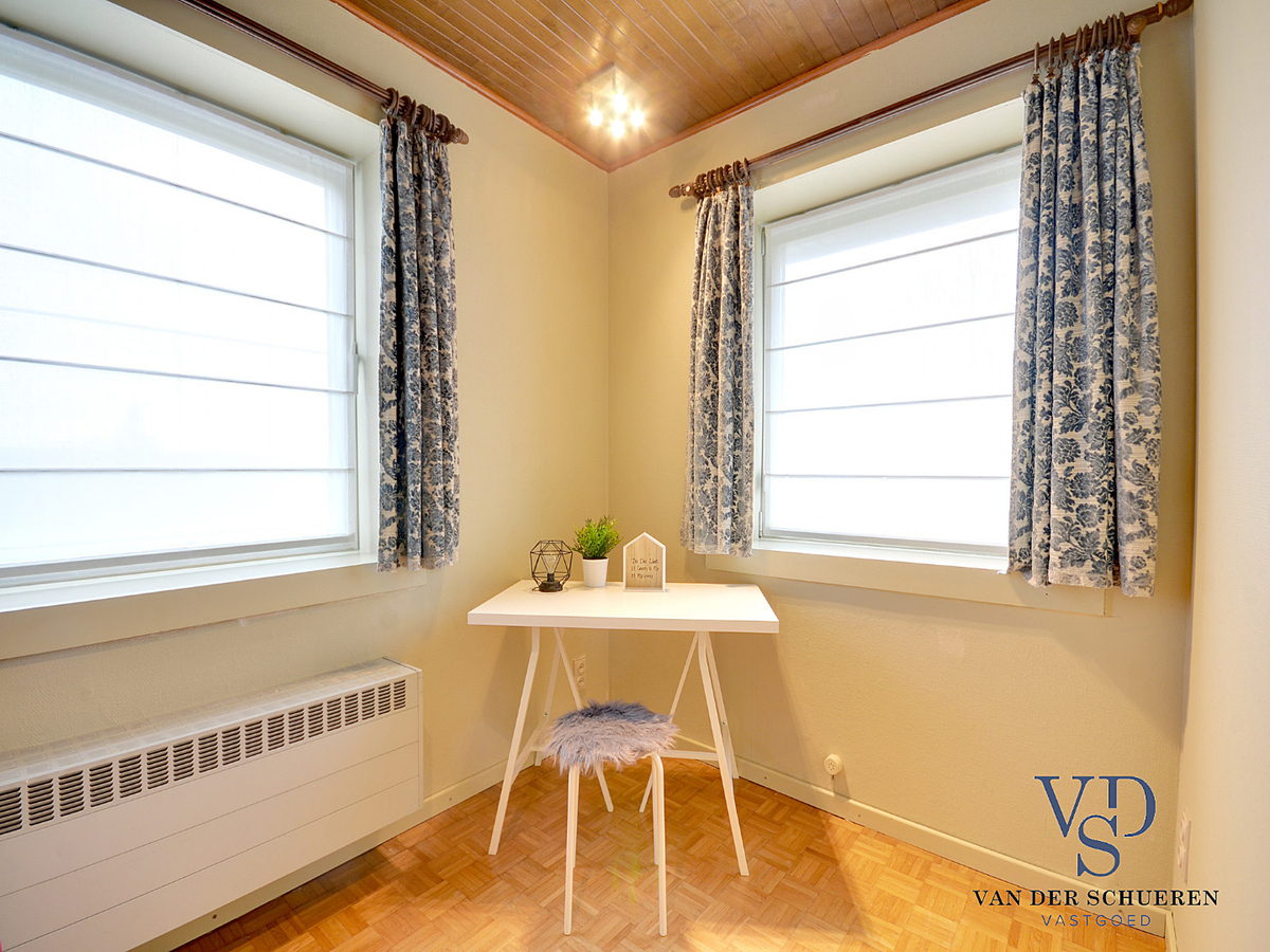 Tijdloze villa in residentiële wijk te Nazareth. 