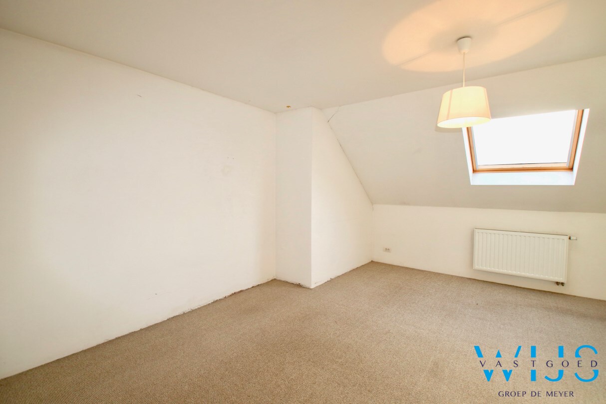 Energiezuinig 2 slaapkamerappartement met garage te Rieme! 