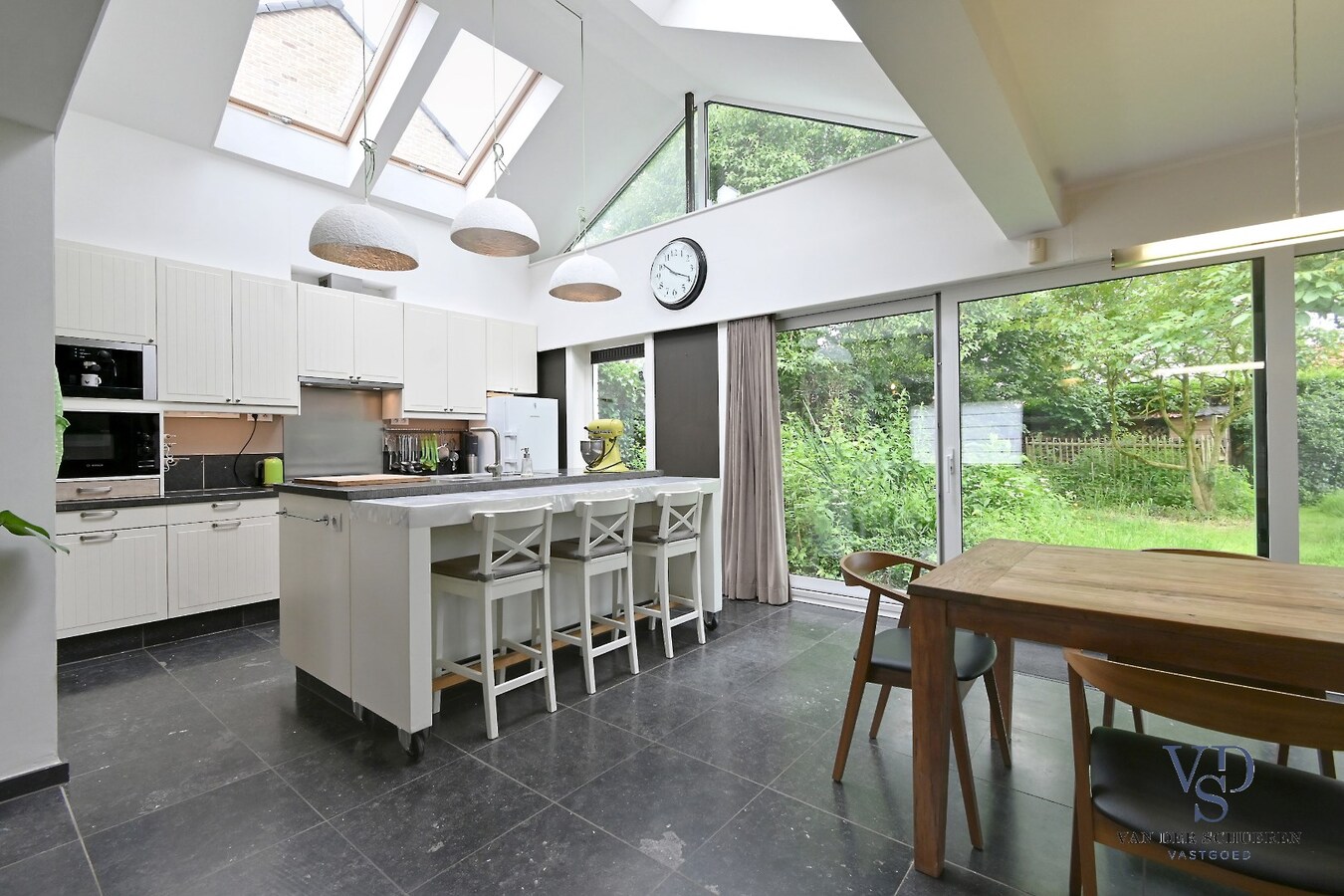 Ruim (> 280 m²) en ecologisch wonen. 