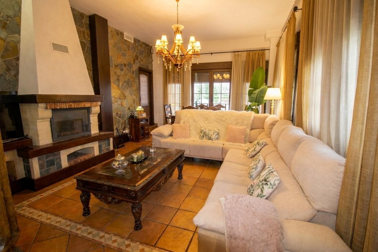 Villa te koop in Badajoz