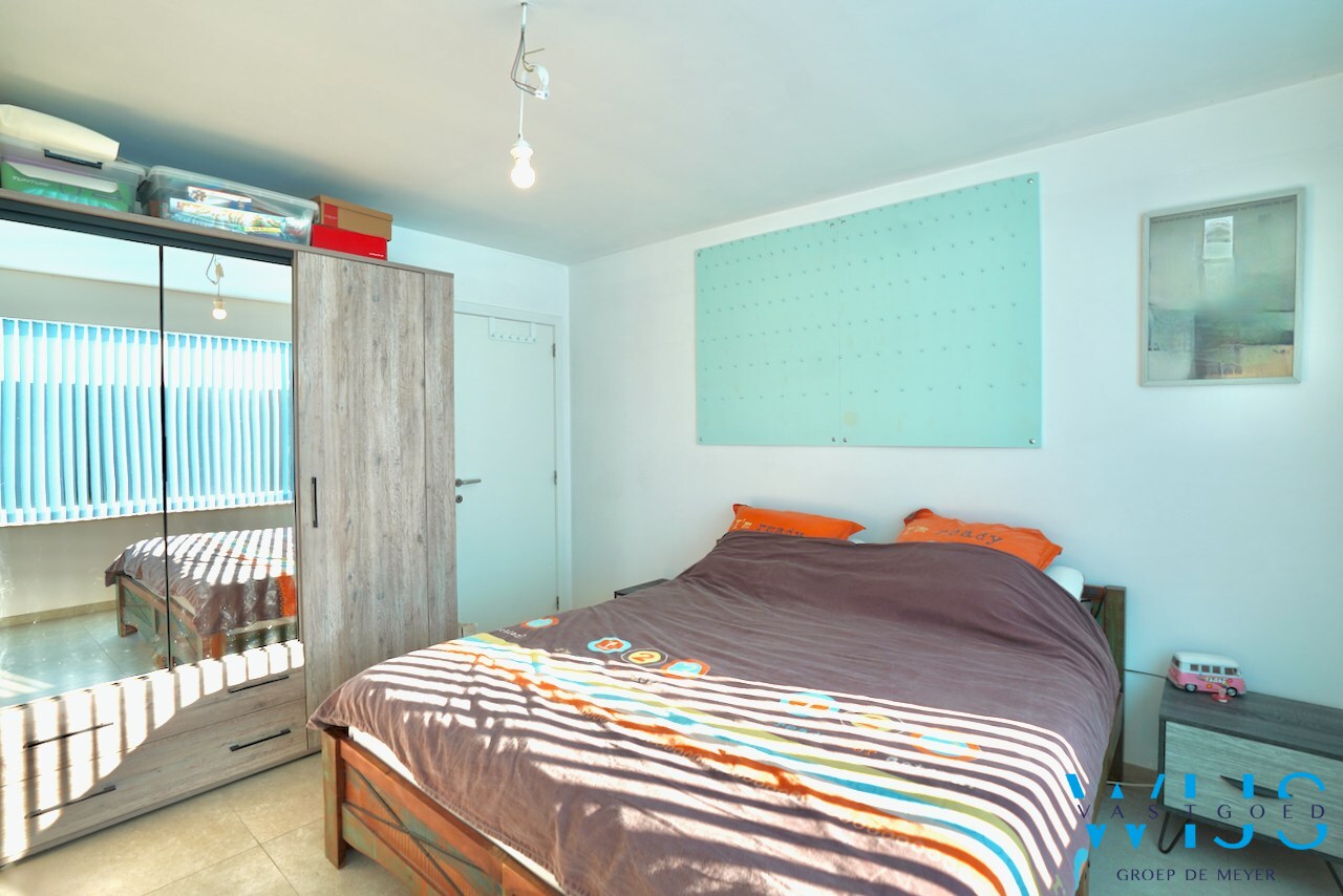 Volledig gerenoveerd woonhuis op 4.734 m² te Maldegem ! 