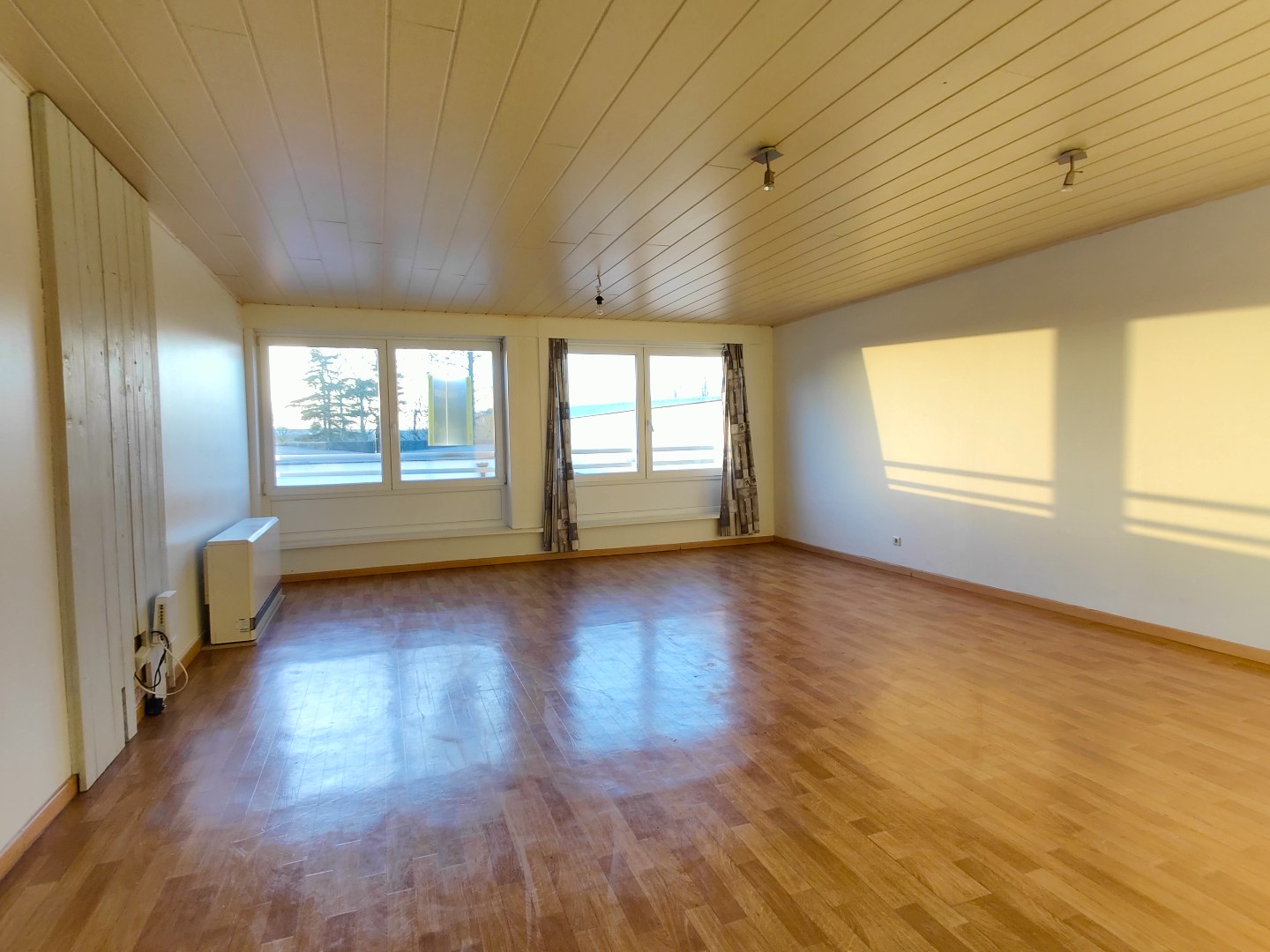 Appartement op het 1e verdiep met 2 slaapkamers en aparte berging 