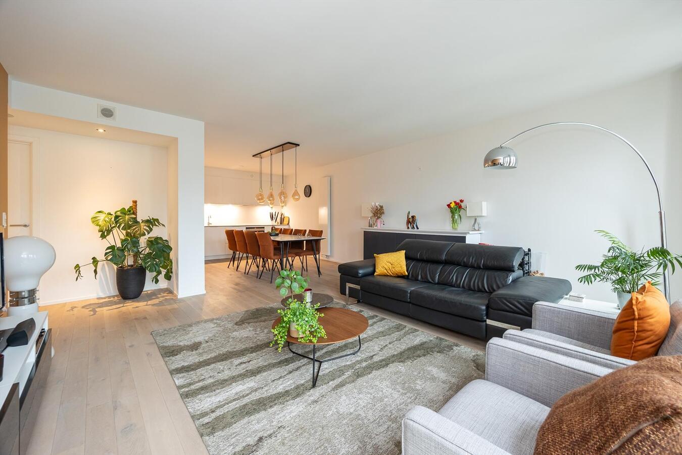 Recent energiezuinig appt. met 2 slpk nabij 't Eilandje! 