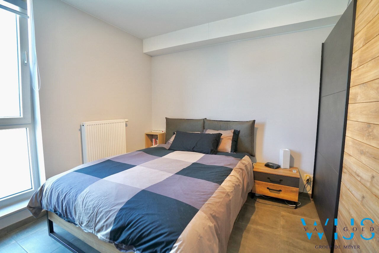Instapklaar &amp; energiezuinig appartement met garage te Ertvelde ! 