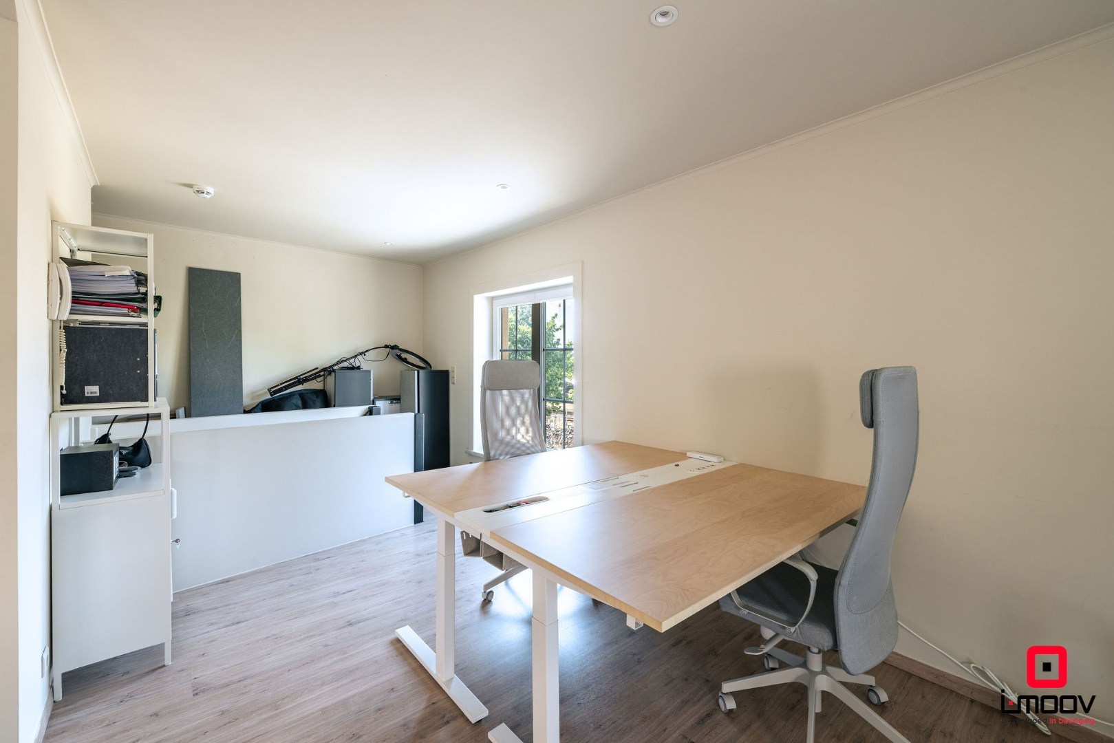 Instapklaar duplexappartement met ruim terras op centrale ligging te Wetteren 