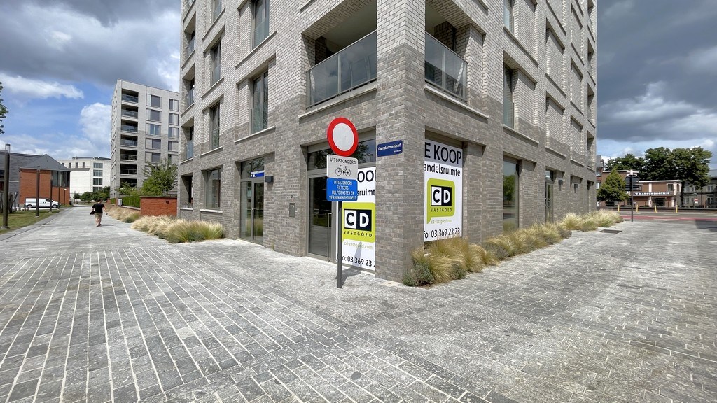 Nieuwbouw casco handelsruimte te koop in Tinelpark te Mechelen