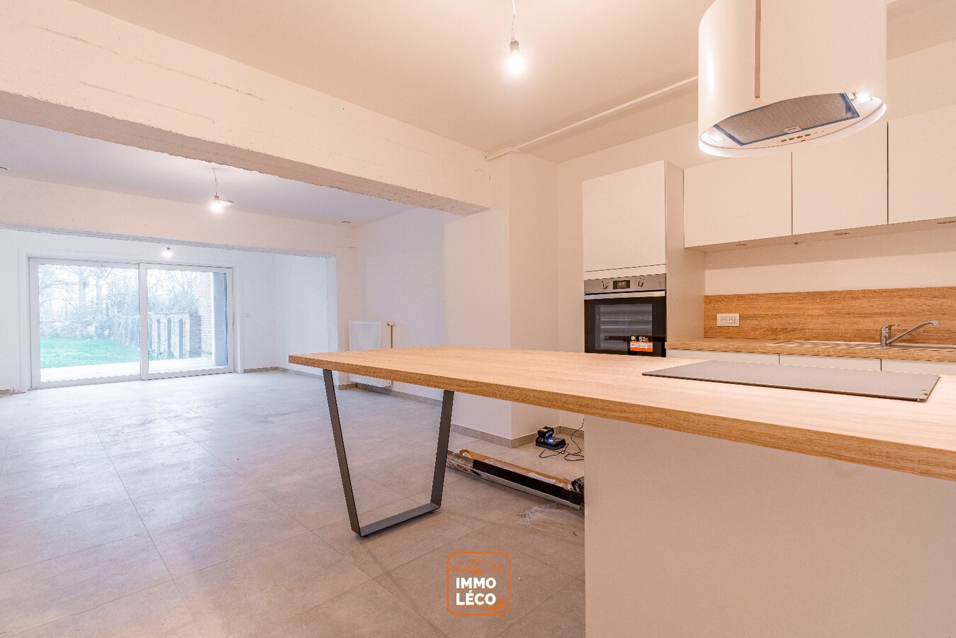 Appartement neuf 2 chambres avec jardin privatif et emplacement de parking, COUP DE CŒUR ! 