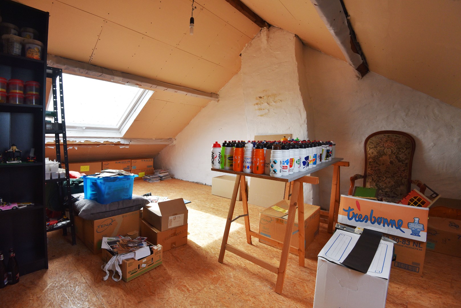 Op te frissen rijwoning met 3 slpks en tuin te Blankenberge (Uitkerke) 