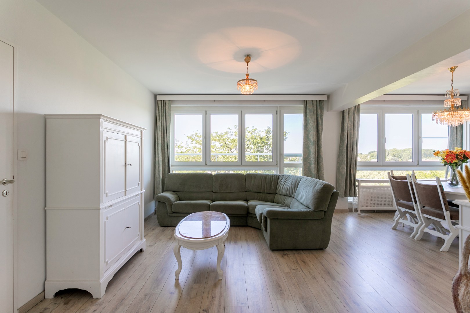 App (82m²) te koop in Breughelpark, met 2 slpks, ruim balkon en kelder 
